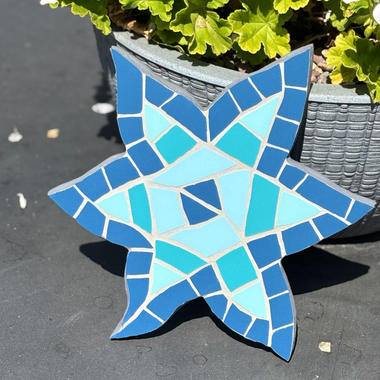 New Garden Mosaic Stars Size 25cm diameter