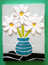 Vase of daisies